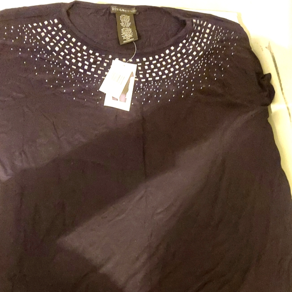 Embellished top - Picture 8 of 9
